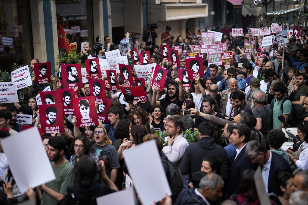 Τουρκία: Κακουργιοδικείο αρνείται την αποφυλάκιση βουλευτή παρά την απόφαση του Συνταγματικού Δικαστηρίου