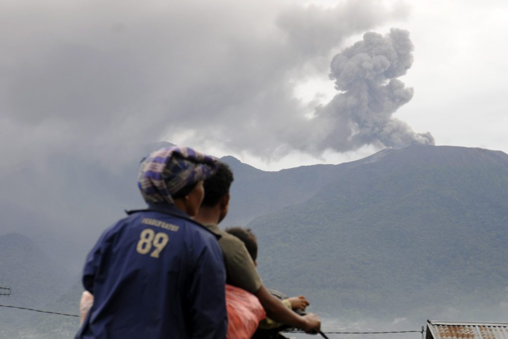Ινδονησία: Εξερράγη το ηφαίστειο Μαράπι – Νεκροί 11 ορειβάτες, δεκάδες αγνοούμενοι (Photos – Videos)