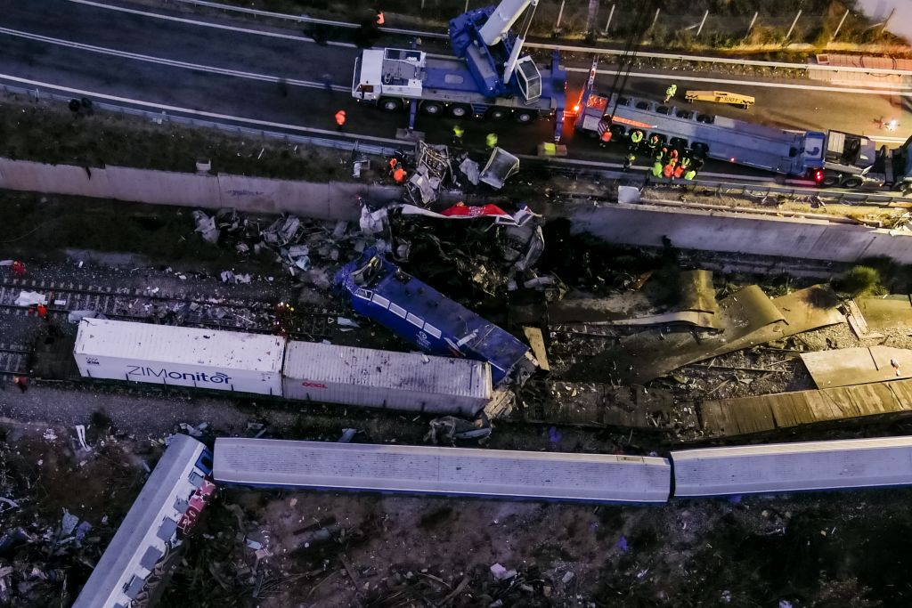 Έγκλημα Τέμπη: Σοκαριστική καταγγελία Ματζουράνη – Έδωσαν σε οικογένεια σορό θύματος και μέλος άλλου ατόμου