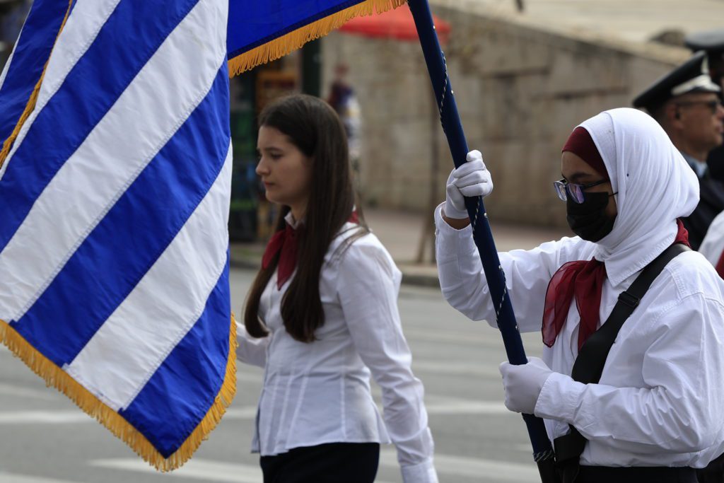 25η Μαρτίου: Ολοκληρώθηκε η μαθητική παρέλαση στην Αθήνα (Photos-Video)