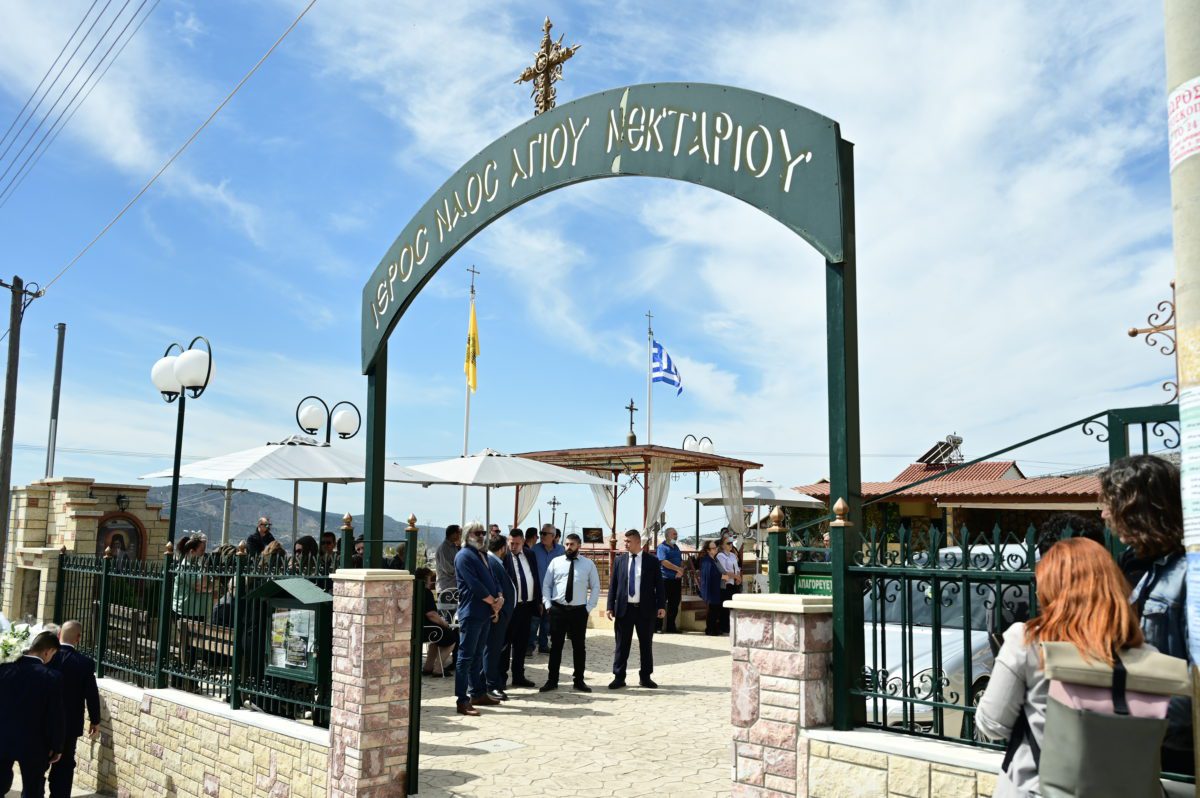 Agioi Anargyri: Mourning at the funeral of 28-year-old Kyriaki who was murdered outside a police station
 – 2024-04-04 09:39:08