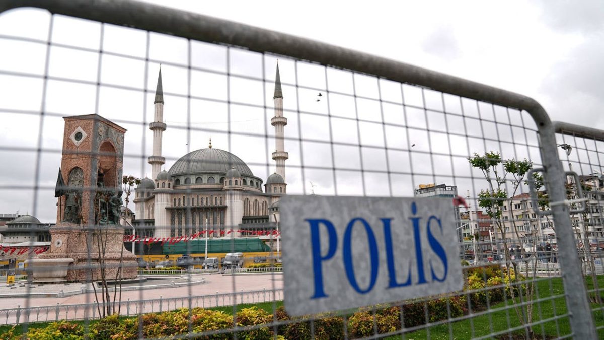 Istanbul: May Day gatherings banned in Taksim Square – Barricades erected
 – 2024-05-02 06:16:41