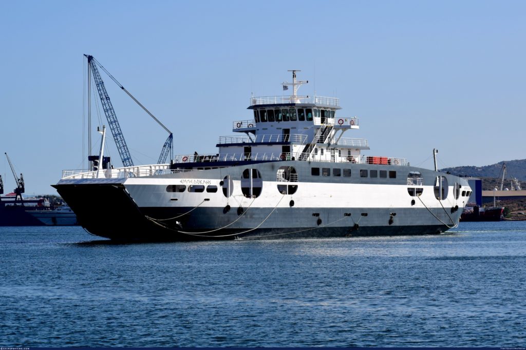 Σαλαμίνα: Σύγκρουση δύο πλοίων με 136 επιβάτες – Ευτυχώς χωρίς τραυματισμούς