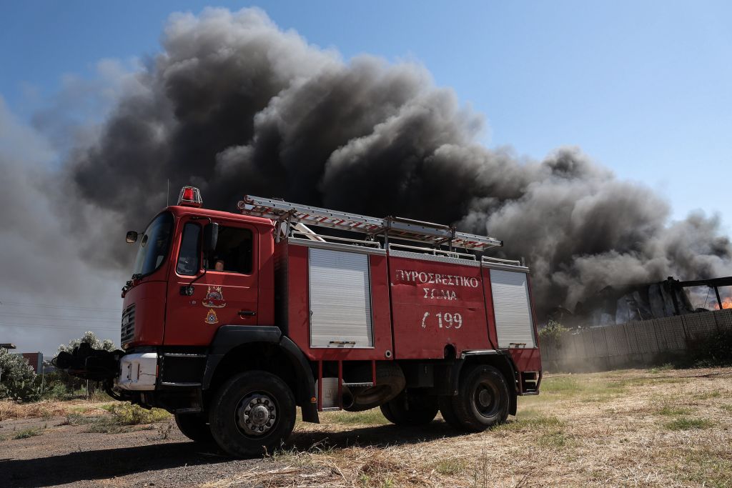 Συναγερμός για φωτιά σε επαγγελματικό χώρο στον Έβρο