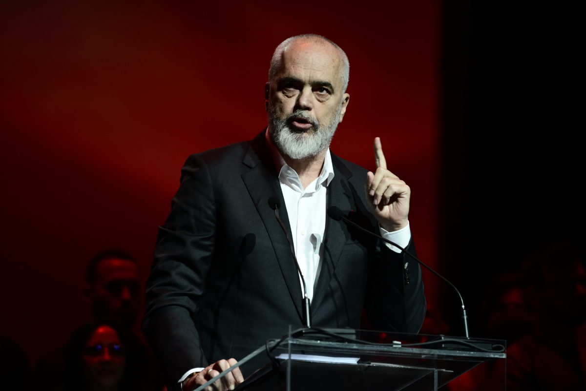 Edi Rama: On a different wavelength Maximos – Beleris for the gathering in Galatsi
 – 2024-05-13 01:47:29