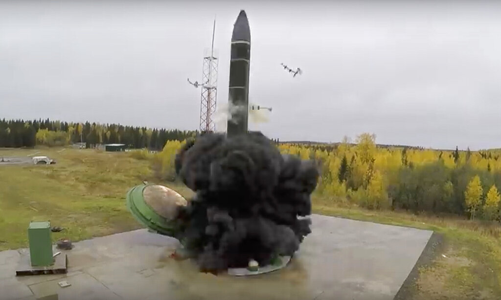 Ρωσία: Ξεκινούν στρατιωτικές ασκήσεις για τη χρήση πυρηνικών – Τι είναι οι πύραυλοι Iskander και Kinzhal (Video)