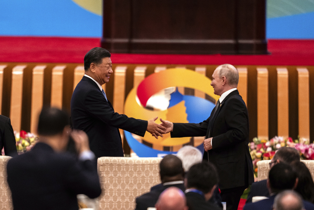 Ρωσία – Κίνα: Εμπόριο, ενέργεια και Ουκρανία στις «βαλίτσες» του Πούτιν που επισκέπτεται το Πεκίνο την Πέμπτη