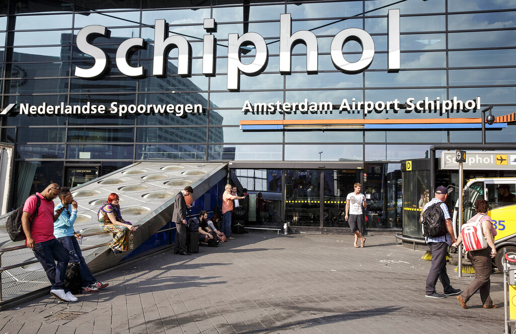Σοκ στο αεροδρόμιο του Άμστερνταμ: Βρήκε τραγικό θάνατο όταν παγιδεύτηκε σε κινητήρα αεροσκάφους