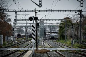Κατεπείγουσες συστάσεις ασφαλείας προς φορείς σιδηροδρόμων δεκαέξι μήνες μετά τα Τέμπη