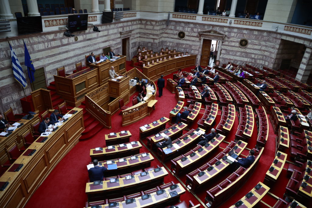 Πρόσκληση ΣΥΡΙΖΑ σε ΠΑΣΟΚ, ΚΚΕ και Πλεύση Ελευθερίας για κατάθεση νομοσχεδίου για αλλαγές στο πόθεν έσχες