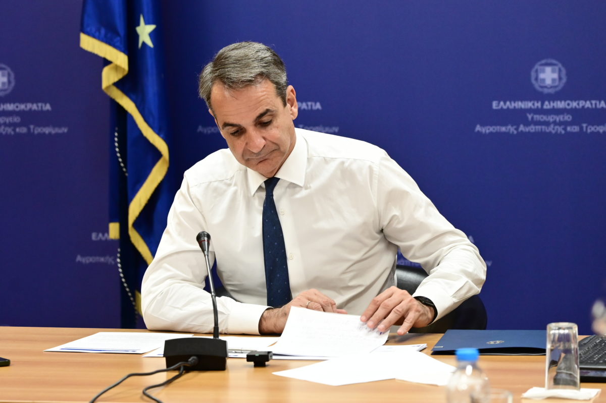 Mitsotakis: Really… the lowered VAT on taxis and take-away cafes is sufficient!
 – 2024-06-23 19:02:21