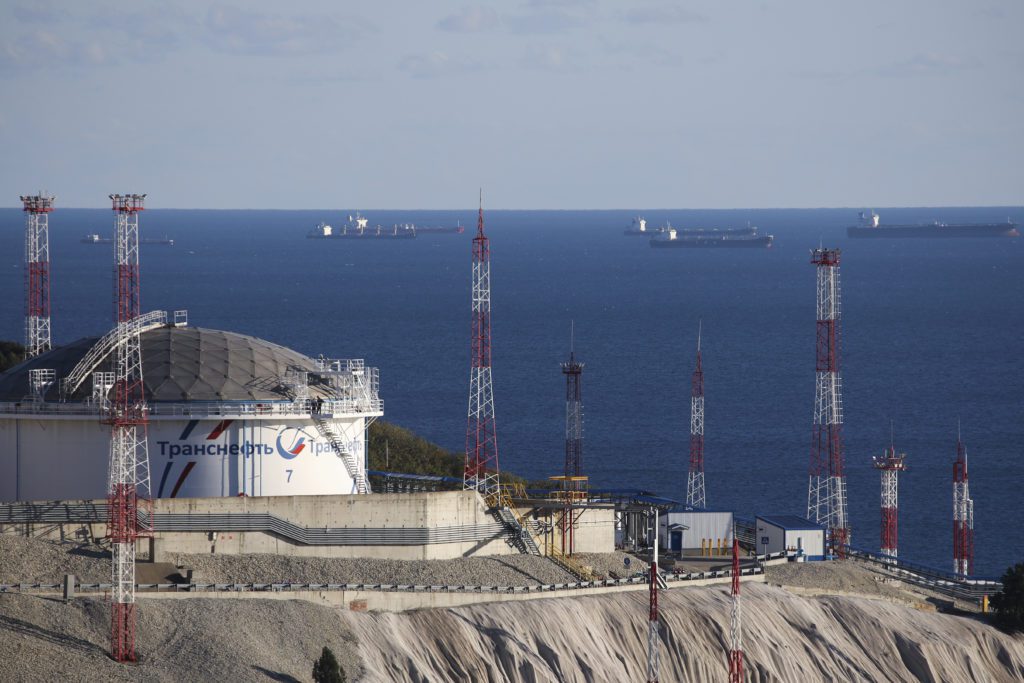 Τσεχία: Θα σταματήσει να χρησιμοποιεί ρωσικό πετρέλαιο το πρώτο εξάμηνο του 2025