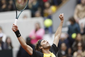 Τένις: Νίκη για τον Τσιτσιπά, ήττα για τη Σάκκαρη