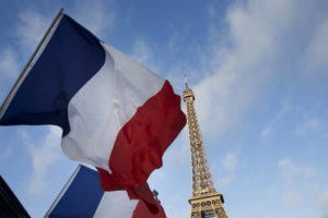 Φόβοι για παγκόσμια αναταραχή από τις γαλλικές τράπεζες &#8211; Η πολιτική αστάθεια βάζει στο μικροσκόπιο τα οικονομικά της χώρας