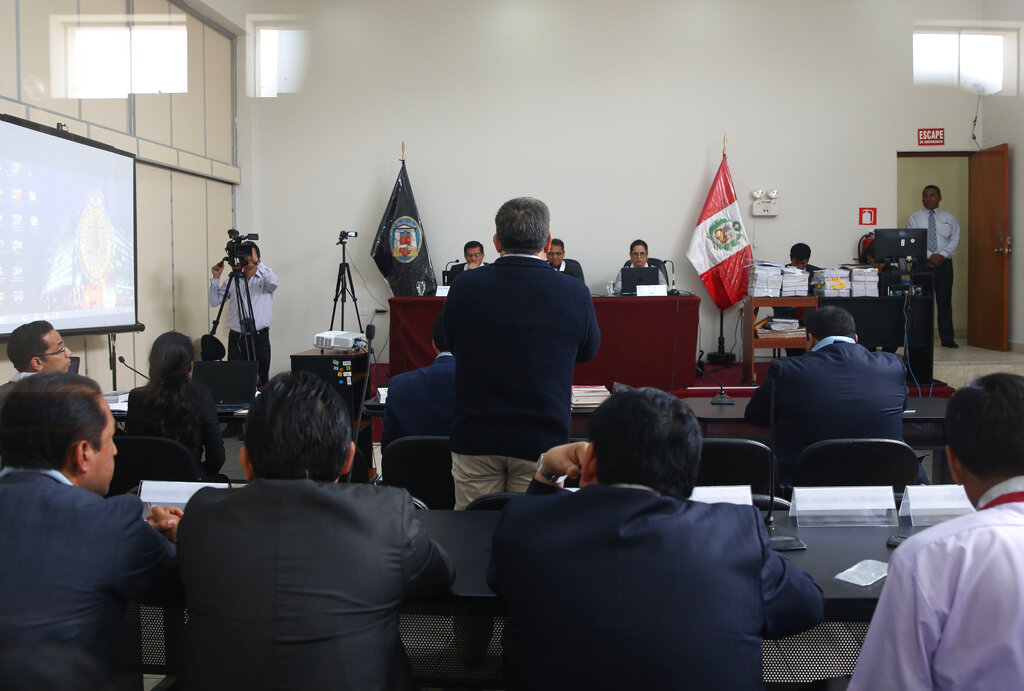 Περού: Δέκα απόστρατοι καταδικάζονται 40 χρόνια αργότερα για ομαδικούς βιασμούς