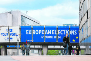 Ευρωεκλογές 2024: Ψηφίζουν για την Ευρωβουλή με ατζέντα… εθνική