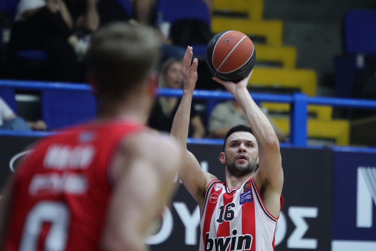 Peristeri-Olympiakos 71-84: Within the finals with a “broom”
 – 2024-06-01 17:41:00