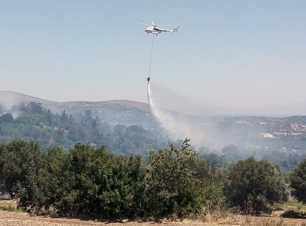 Χίος: Μεγάλη φωτιά σε Κώμη και Καλαμωτή, μήνυμα 112