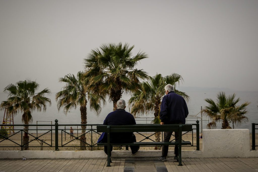 Παγίδα φορολόγησης για εργαζόµενους συνταξιούχους