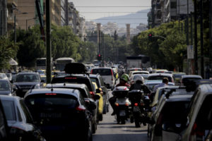 Μπλόκαρε η έκδοση αδειών κυκλοφορίας αυτοκινήτων &#8211; «Έπεσε» ο σέρβερ του υπουργείου