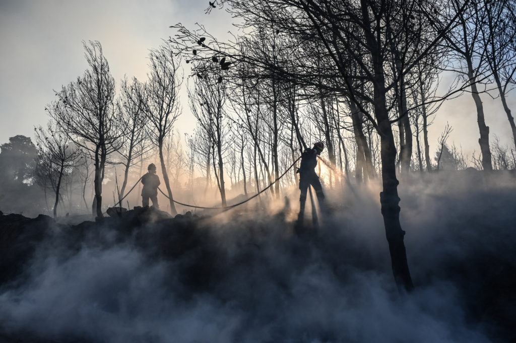 Ικανοποίηση Μητσοτάκη για την αντιμετώπιση των πυρκαγιών – «Μόνο ντροπή» απαντά ο ΣΥΡΙΖΑ