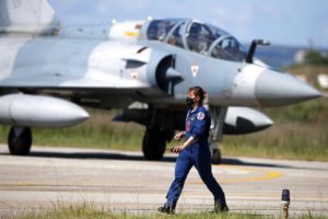 Έμπειρη η πιλότος που εγκατέλειψε το Mirage 2000 στην προσγείωση &#8211; Το πρόβλημα στους τροχούς