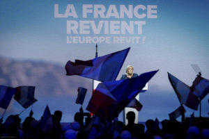 Γαλλία: Τουλάχιστον 200 υποψήφιοι έχουν αποσυρθεί για να μπλοκάρουν το ακροδεξιό RN