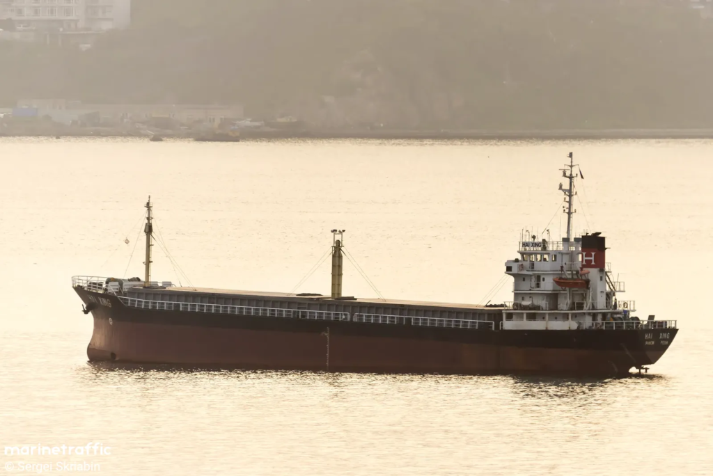 Κάλυμνος: Περιβαλλοντική βόμβα από εγκαταλειμμένο φορτηγό πλοίο άγνωστης ιδιοκτησίας