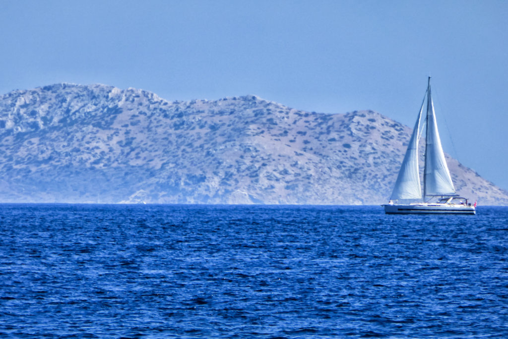 Συναγερμός στο Λιμενικό – Σύγκρουση σκαφών στους Αντίπαξους