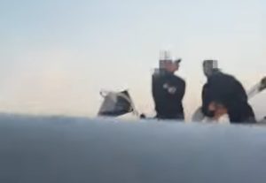 Χίος: Πυροβολισμοί μεταξύ διακινητών και Λιμενικού σε καταδίωξη σκάφους με πρόσφυγες (Video)