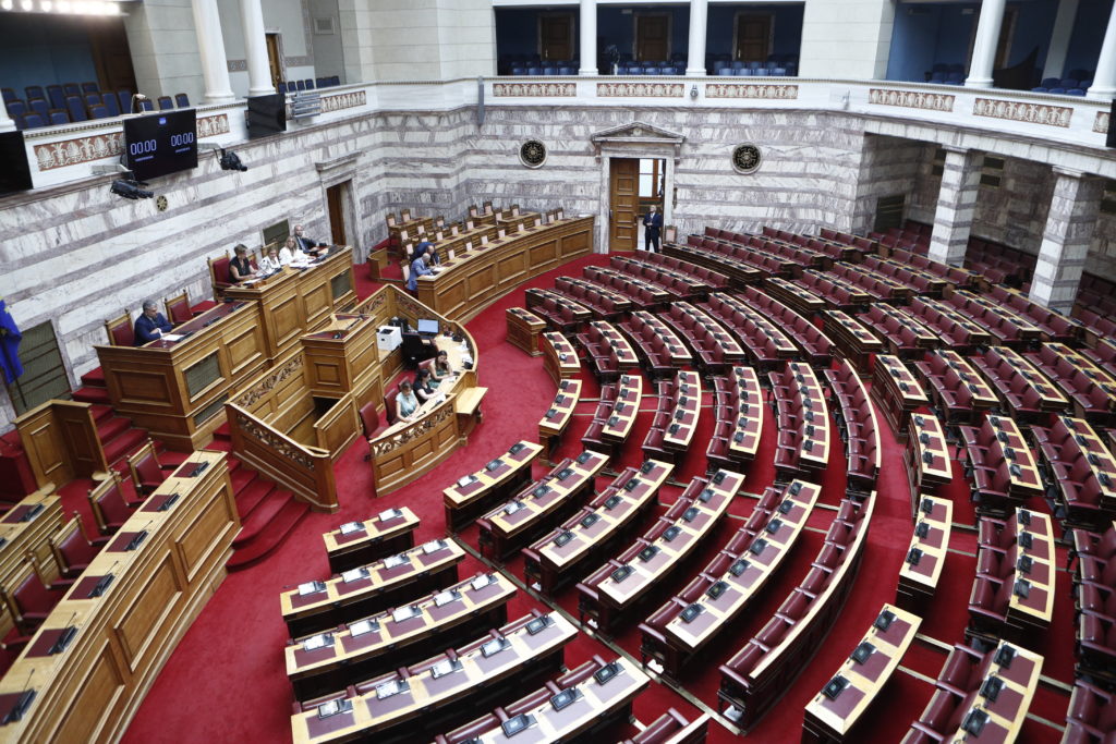 Βουλή: Ανακοινώθηκε η παραίτηση Ηλιόπουλου – Την Παρασκευή η ορκωμοσία Τσαπανίδου