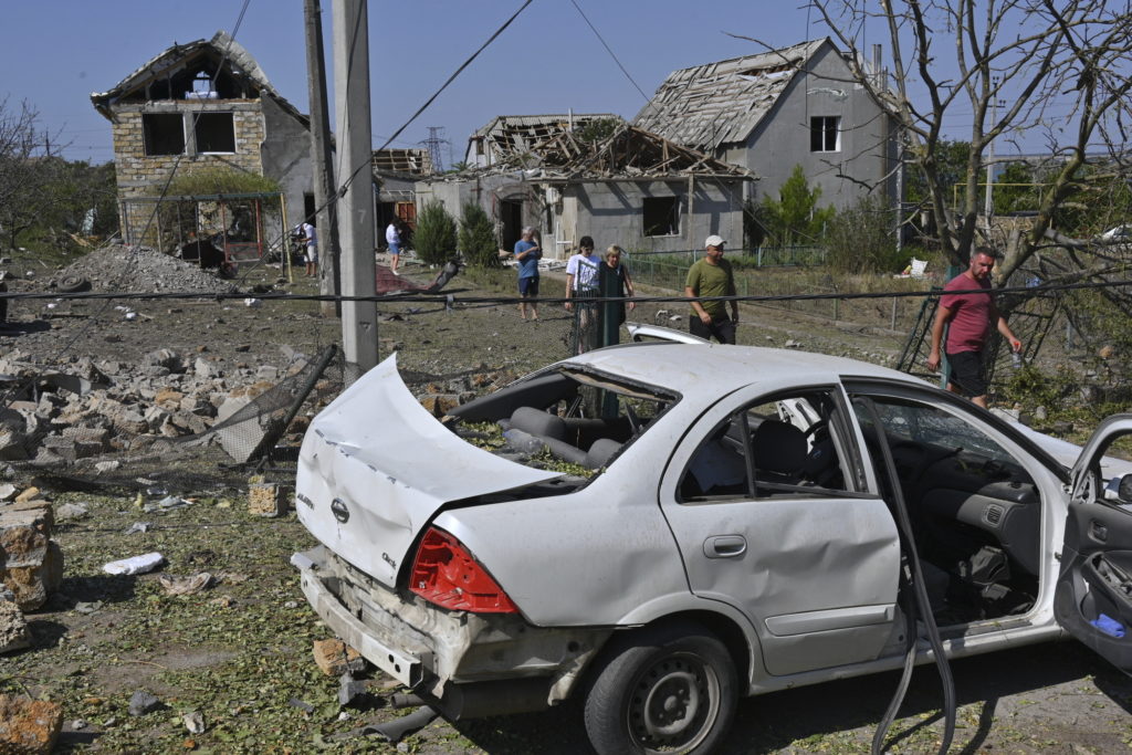 Ουκρανία: Η Ρωσία εξαπέλυσε τη μεγαλύτερη αεροπορική επίθεση – Χιλιάδες κάτοικοι του Κιέβου στα καταφύγια (Videos)