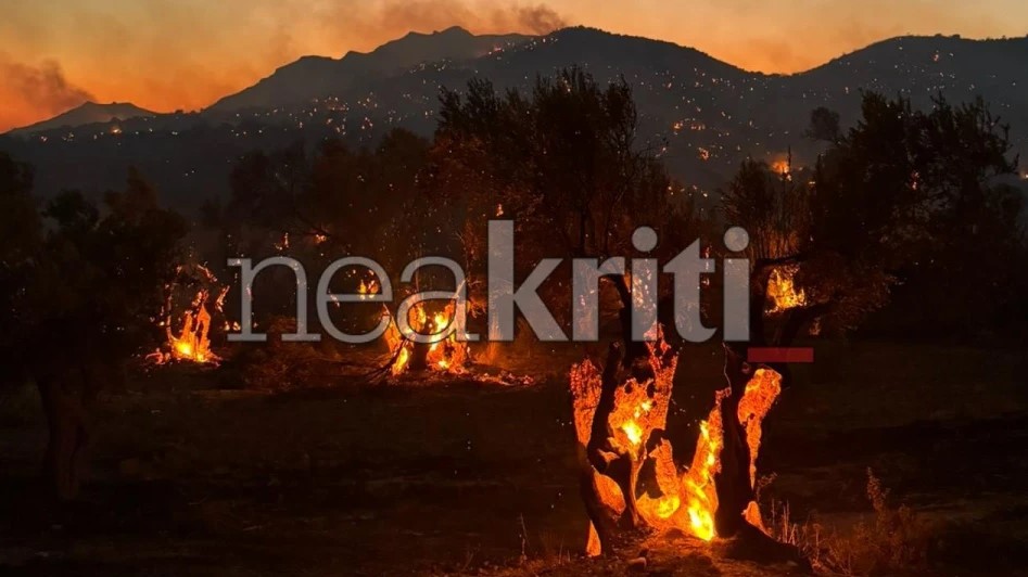 Μαίνεται η μεγάλη φωτιά στο Ρέθυμνο: Mάχη με τις αναζωπυρώσεις και τους ισχυρούς ανέμους (Photos-Videos)