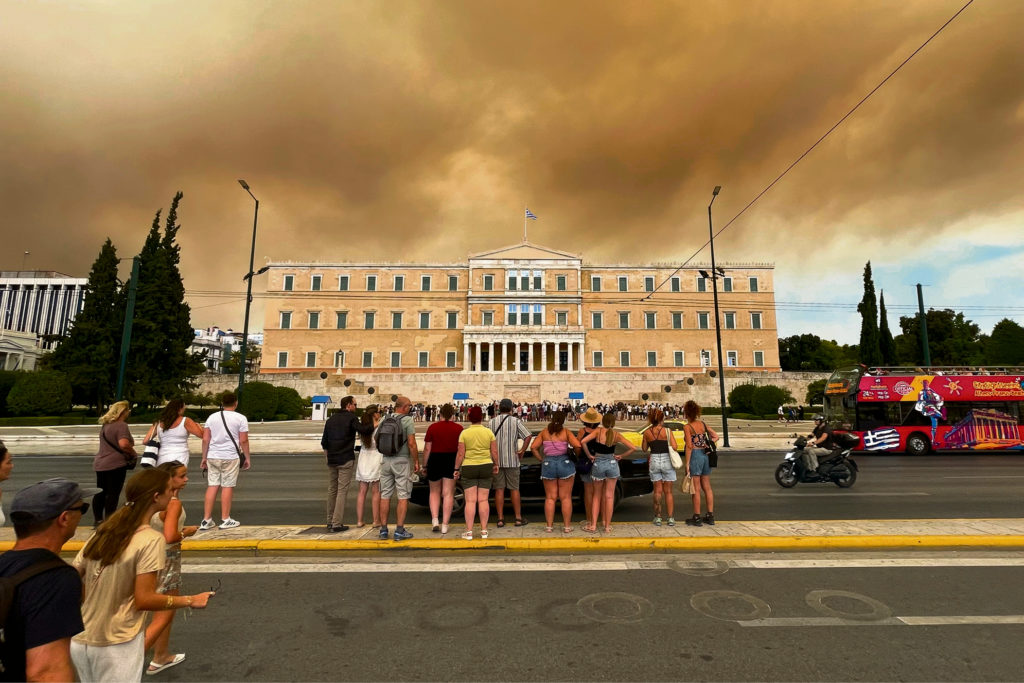 «Πόσο είναι το “πολύ”, κύριε Μητσοτάκη;»