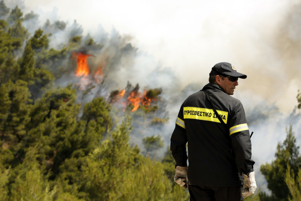 Πολύ υψηλός κίνδυνος φωτιάς σε έξι περιφέρειες την Κυριακή