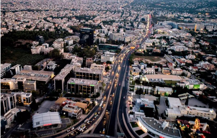 Μποτιλιάρισμα από καραμπόλα πέντε αυτοκινήτων στη Λεωφόρο Κηφισίας (Video)