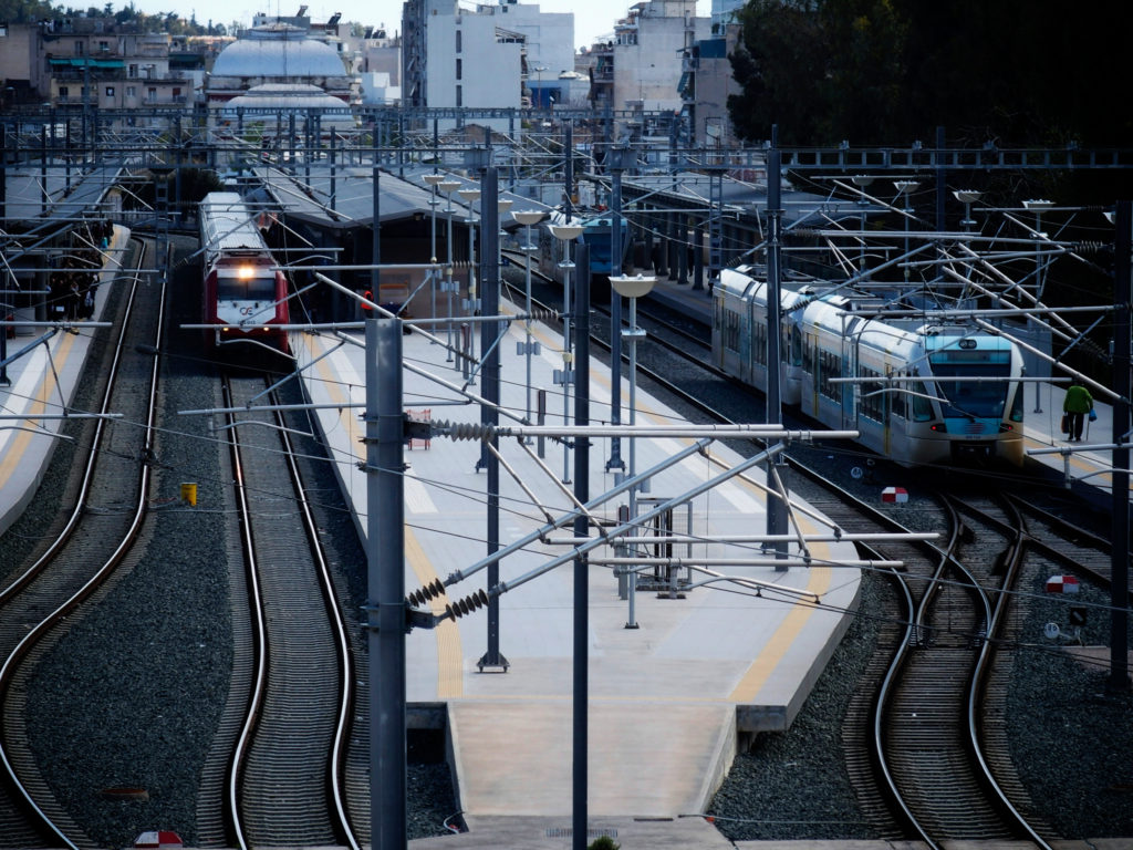 Προαστιακός: Ο διάλογος των μηχανοδηγών που «φρέναρε» τη σύγκρουση – «Εγώ έχω ξεκινήσει, σταμάτα!»