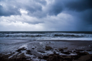 Καιρός: Πτώση της θερμοκρασίας, θυελλώδεις άνεμοι και καταιγίδες &#8211; Πού θα εκδηλωθούν έντονα φαινόμενα