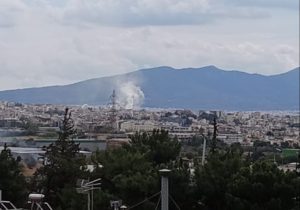 Φωτιά τώρα σε κατάστημα στο Χαλάνδρι