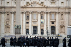 Βατικανό: Η Ρωμαιοκαθολική Εκκλησία άφησε ανοιχτό το ερώτημα της χειροτοτονίας των γυναικών