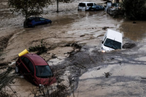 Ισπανία: Πλημμύρες από καταρρακτώδεις βροχές &#8211; Τουλάχιστον τέσσερις αγνοούμενοι (Videos)