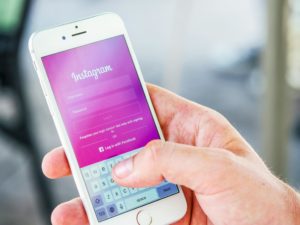 Προβλήματα σε Instagram και Facebook σε όλο τον κόσμο