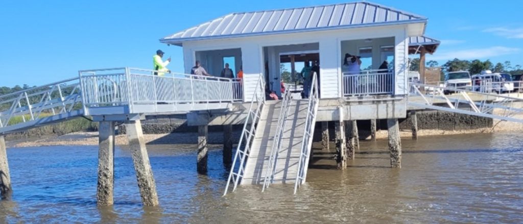 ΗΠΑ: 7 νεκροί από κατάρρευση γέφυρας για πεζούς σε νησί στην Τζόρτζια