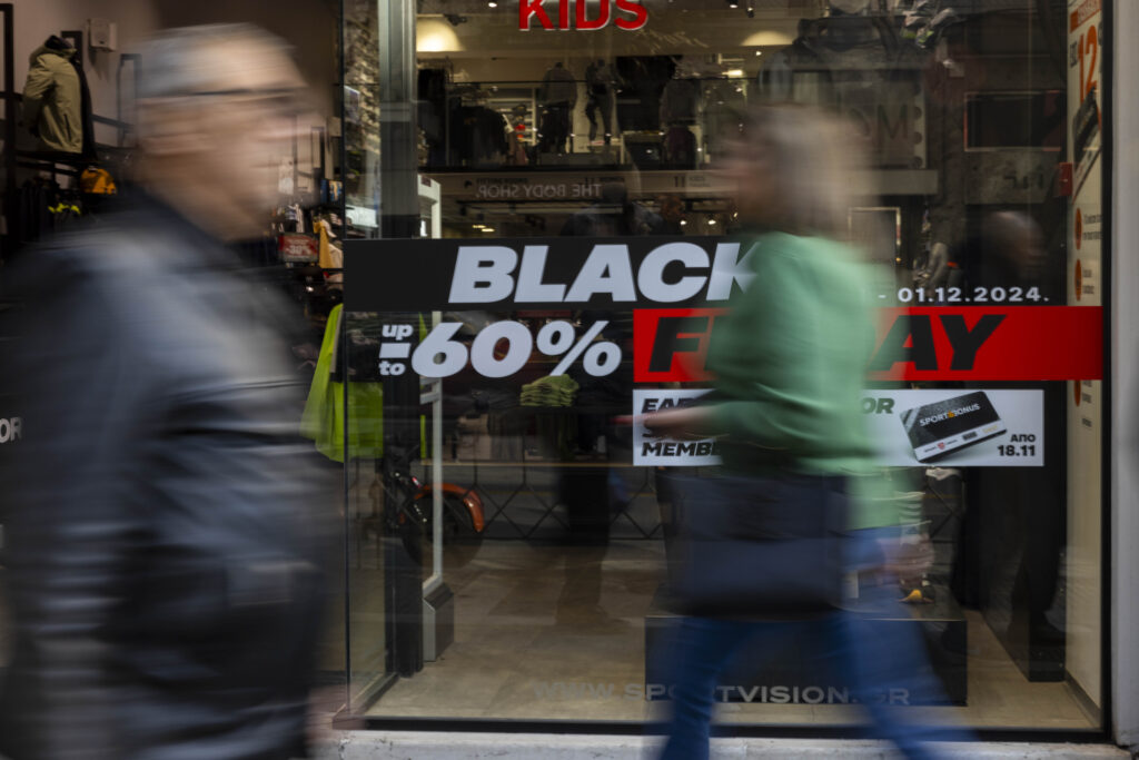 Κυριακή μετά την Black Friday: Εμπορικός Σύλλογος ζητά να μην ανοίξουν τα μαγαζιά