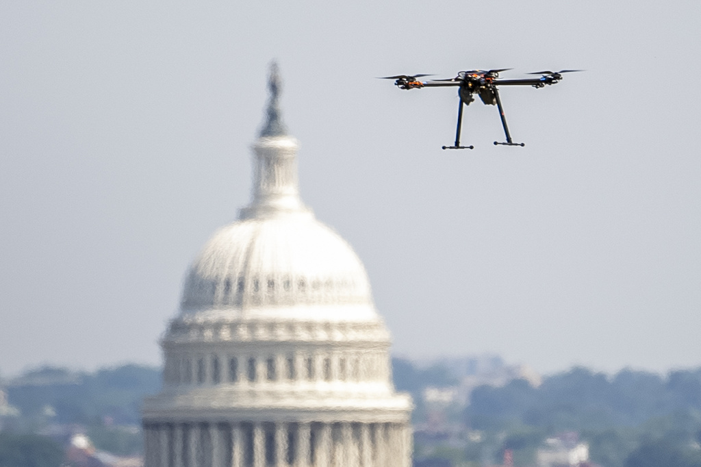 USA: “Draconian” measures ahead of elections – Drones, panic buttons and snipers
 –