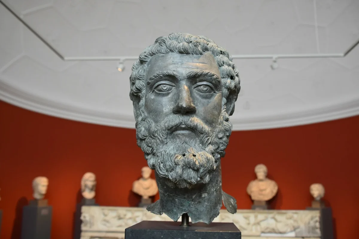 Denmark returns the head of a Roman statue to Turkey
 –