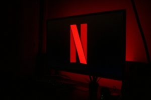 Netflix: Αυξάνονται αιφνιδιαστικά οι τιμές στην Ελλάδα &#8211; Πώς διαμορφώνονται τα πακέτα