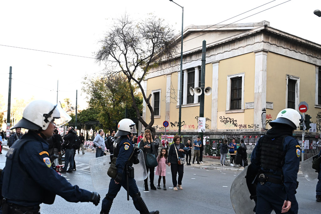 Πολυτεχνείο: Πότε ξεκινούν οι εκδηλώσεις μνήμης – Τριήμερο με αστυνομοκρατία, drones και αύρες στο κέντρο της Αθήνας