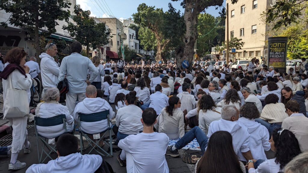 Ισραήλ: Χιλιάδες απαιτούν συμφωνία για τους ομήρους στη Γάζα – «Μπλόκο» κοντά στην Κνεσέτ (Photos)