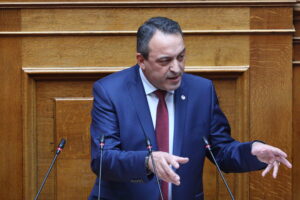 Βουλή: Τέλος η κρατική χρηματοδότηση για τους «Σπαρτιάτες»